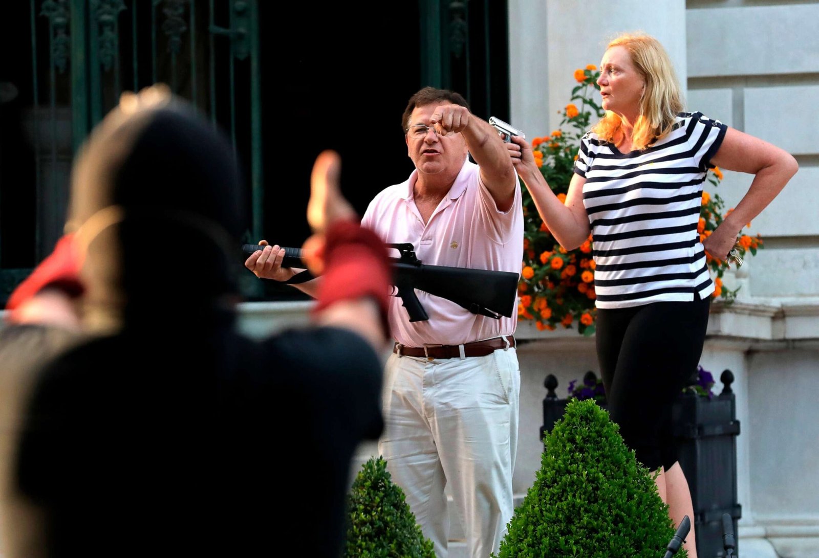 Governor pardons St. Louis couple who pointed weapons at Black Lives Subject protesters