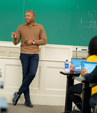 Bryan Stevenson brings scholars to Sir Bernard Law, Alabama to discover Equivalent Justice Initiative’s project