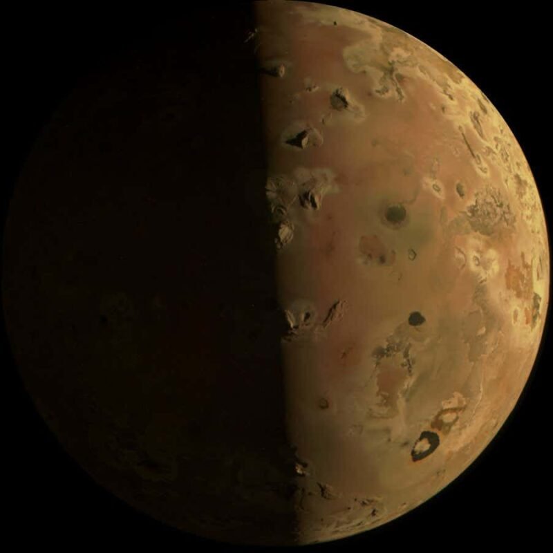 Excessive close-up of Jupiter’s moon Io captured by means of Juno spacecraft