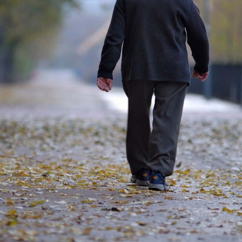 Beeping shoes help people with Parkinson’s disease walk further Beeping shoes help people with Parkinson’s disease walk further