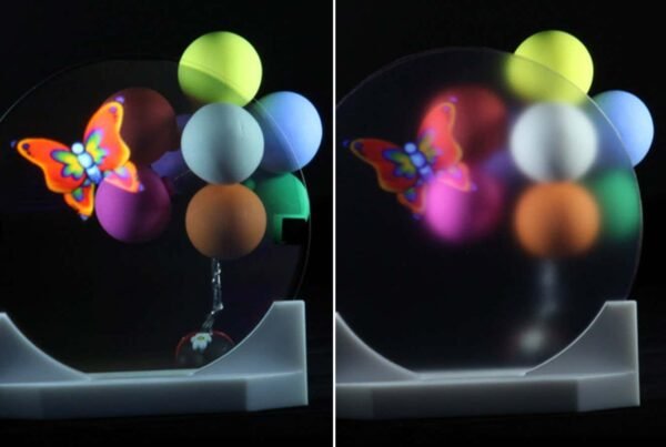 Gold flecks make super-transparent glass fully opaque from one side