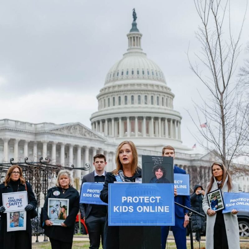 Social Media Companies Are Having a Bad Moment