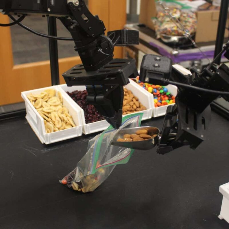 ‘Yell at your robot’ technique teaches robots household chores