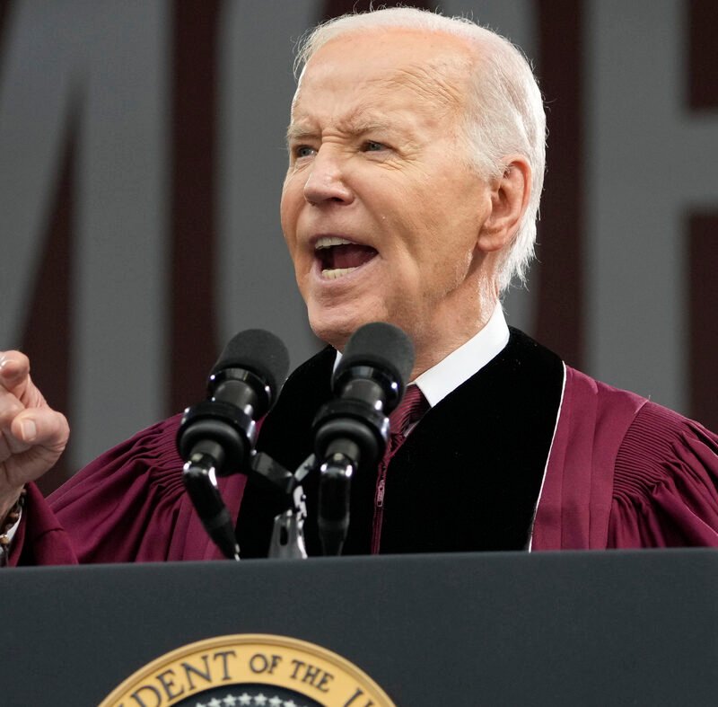 Biden’s Morehouse speech met with little protest but also little enthusiasm : NPR