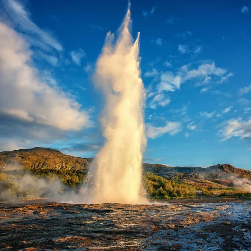 Protocells on early Earth may have been formed by squeezing geysers