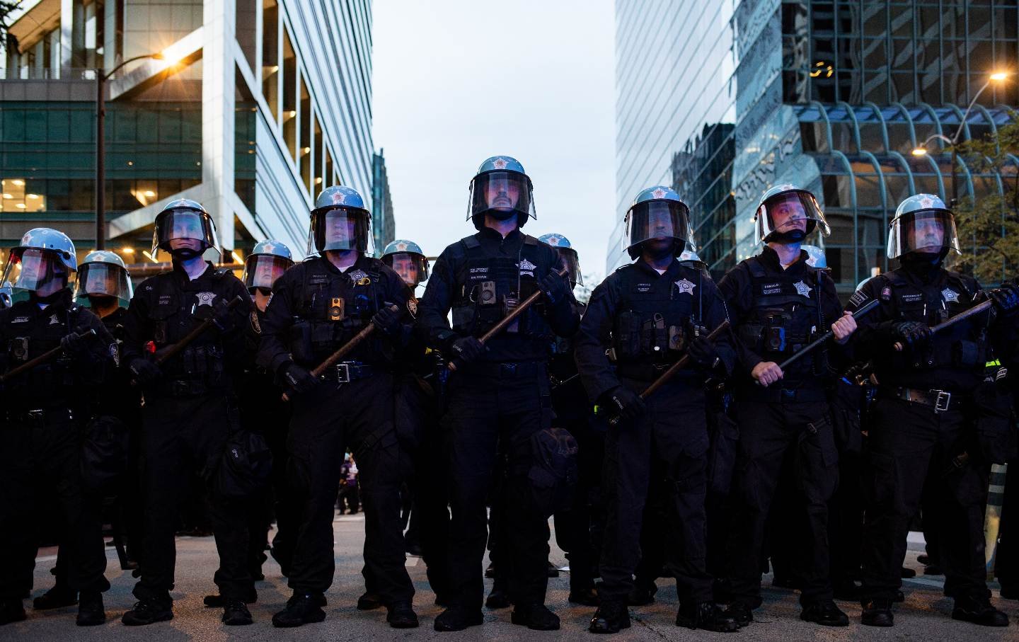 Chicago Police Brutalized Gaza Protesters As Democrats Celebrated “Freedom”