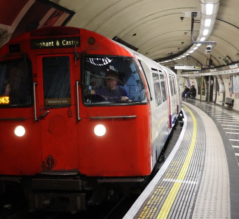 Police probe launched as family face racist abuse on tube after Pro-Palestine march