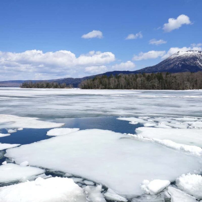 Lakes are losing winter ice cover at an astonishing rate