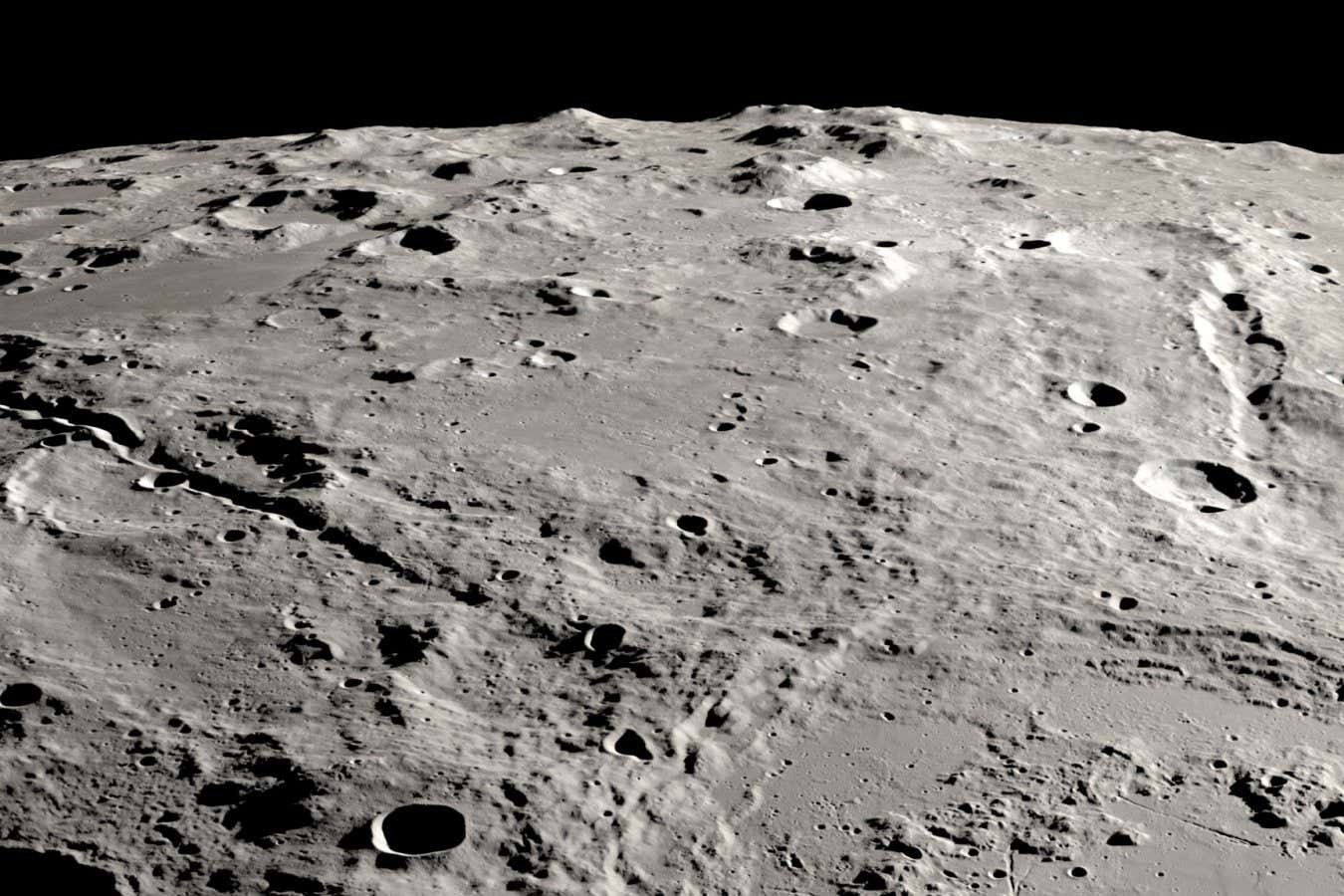 Grand canyons formed on moon in minutes after colossal asteroid strike