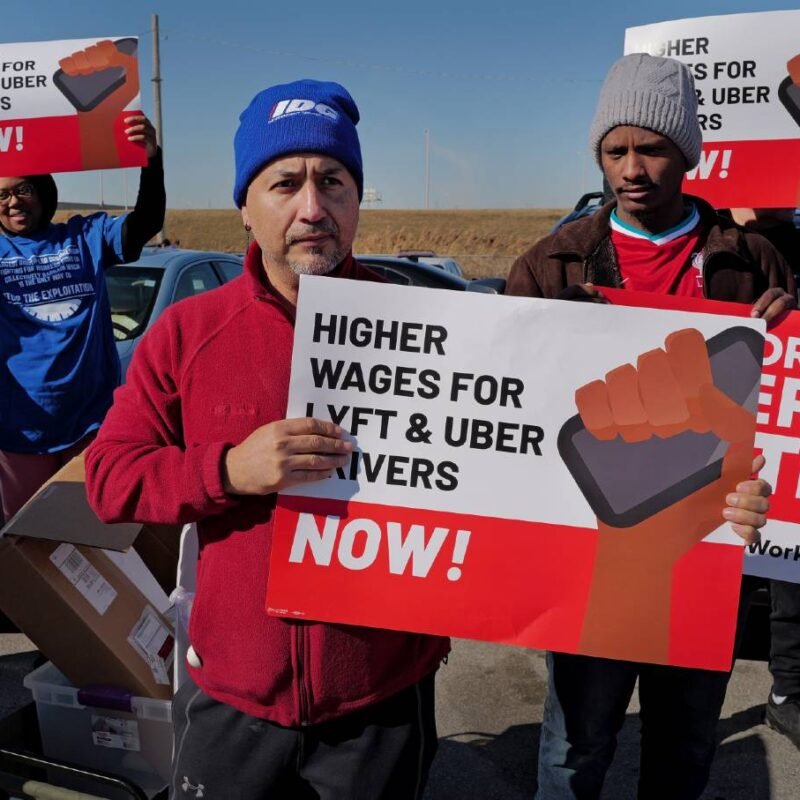 In Chicago, a Coalition of Unions, Community Organizers, and Riders Have Forced Uber to Come to the Table