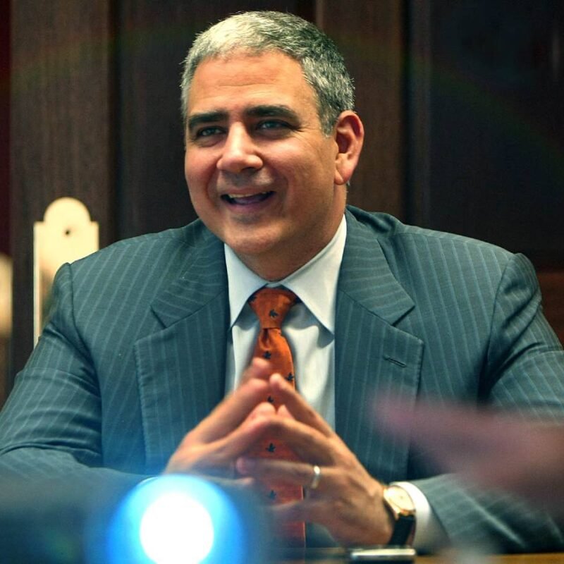 Ralph de la Torre: The Making of a Healthcare Oligarch