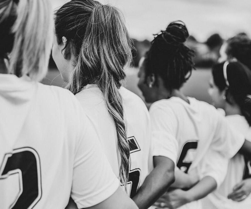 Black female footballers are praised for their strength, white players for their intelligence: what our study shows Black female footballers are praised for their strength, white players for their intelligence: what our study shows